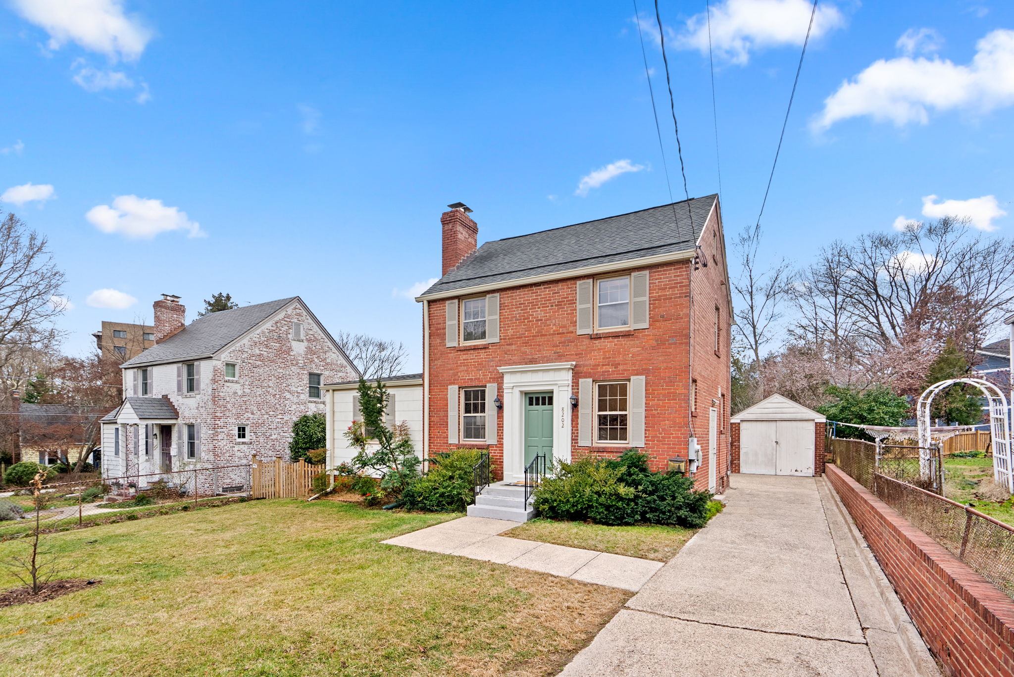 04. 8202 Cedar St