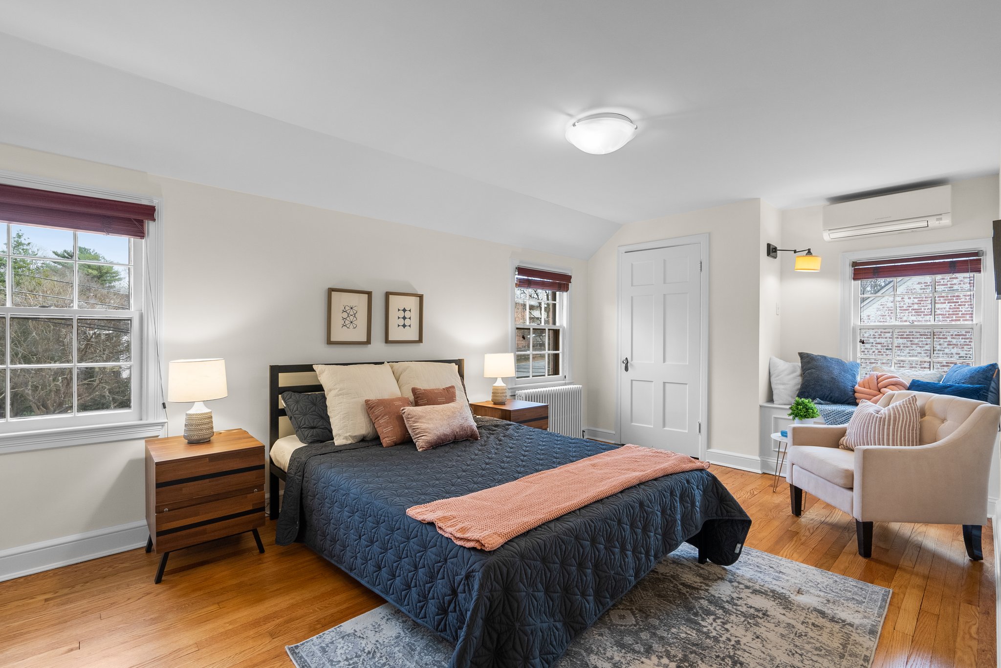 21. 8202 Cedar St.jpg