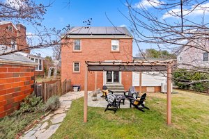 37. 8202 Cedar St.jpg