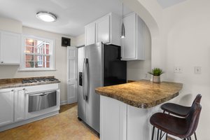 13. 8202 Cedar St.jpg