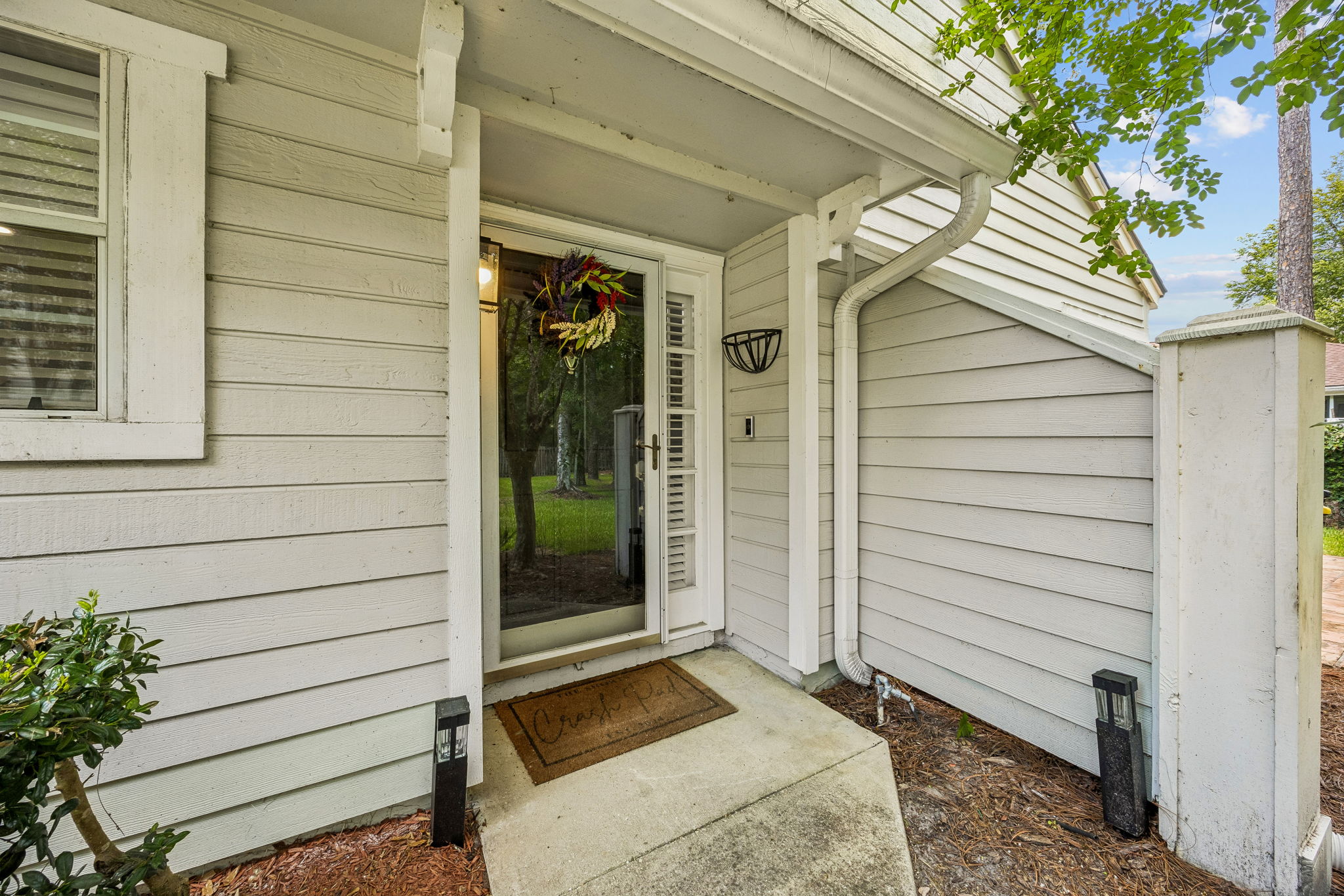 Front Entry Detail