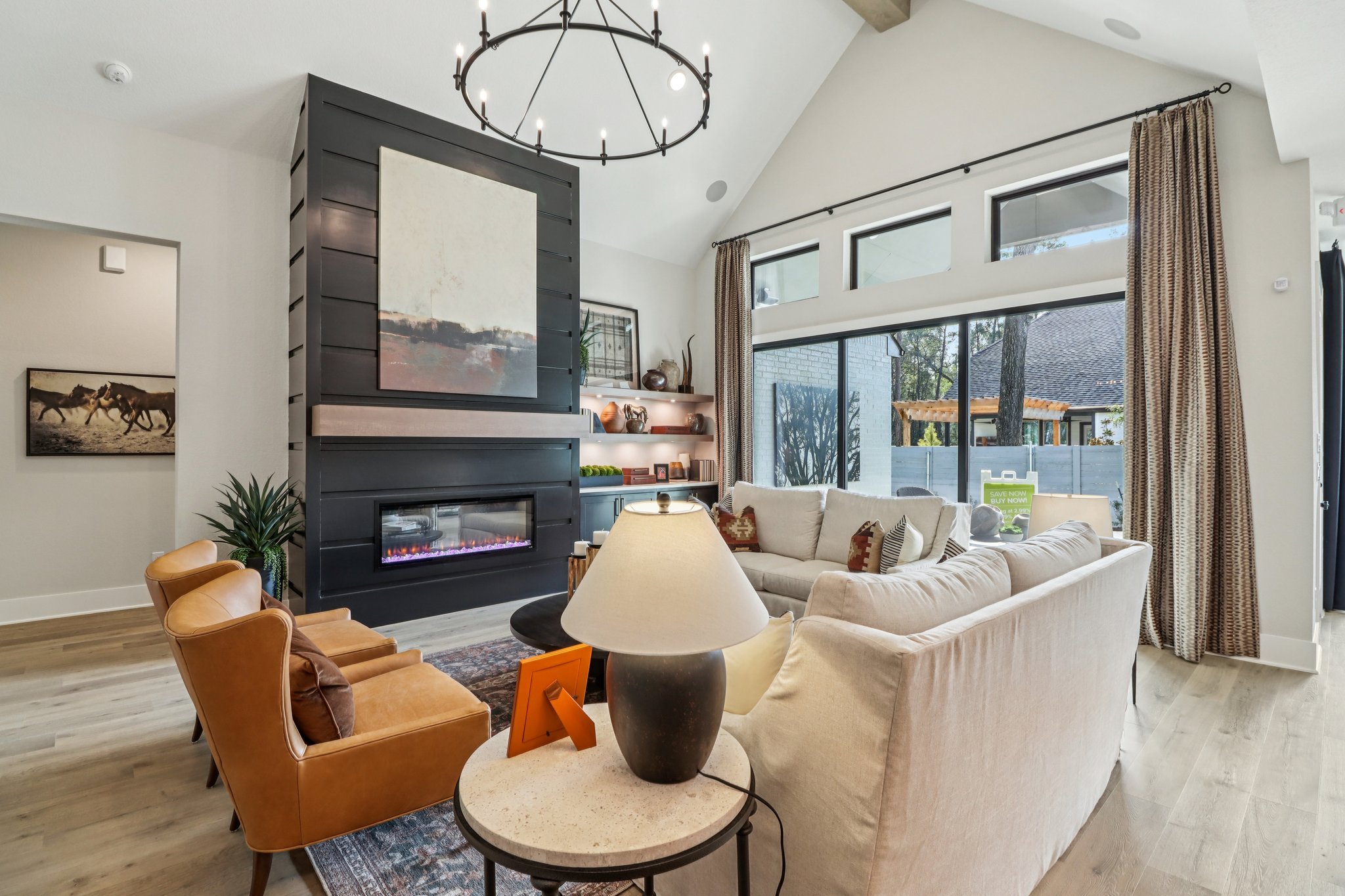 8203 Folks Street-S2101-008.jpg