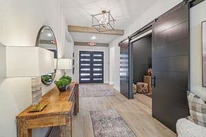 8203 Folks Street-S2101-004.jpg