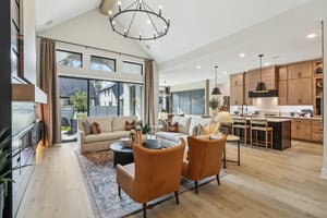 8203 Folks Street-S2101-005.jpg