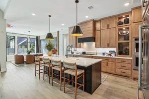 8203 Folks Street-S2101-011.jpg