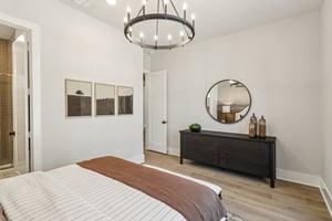 8203 Folks Street-S2101-015.jpg