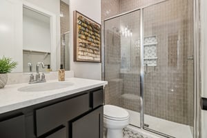 8203 Folks Street-S2101-016.jpg