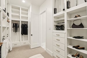 8203 Folks Street-S2101-032.jpg