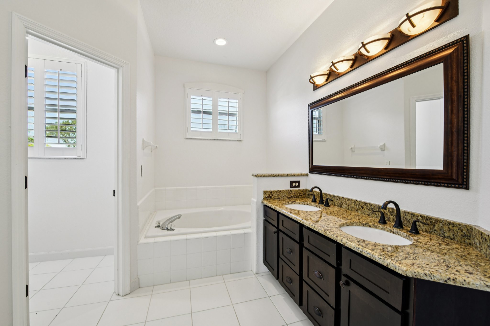 Lake Crowell Cir-S1911-035.jpg