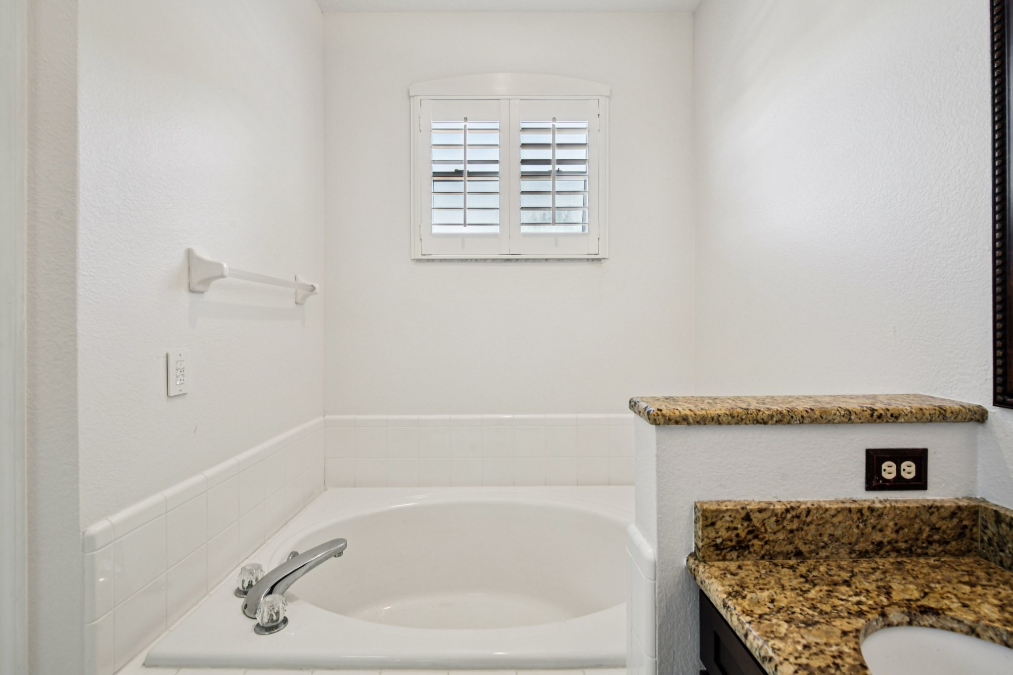 Lake Crowell Cir-S1911-036.jpg