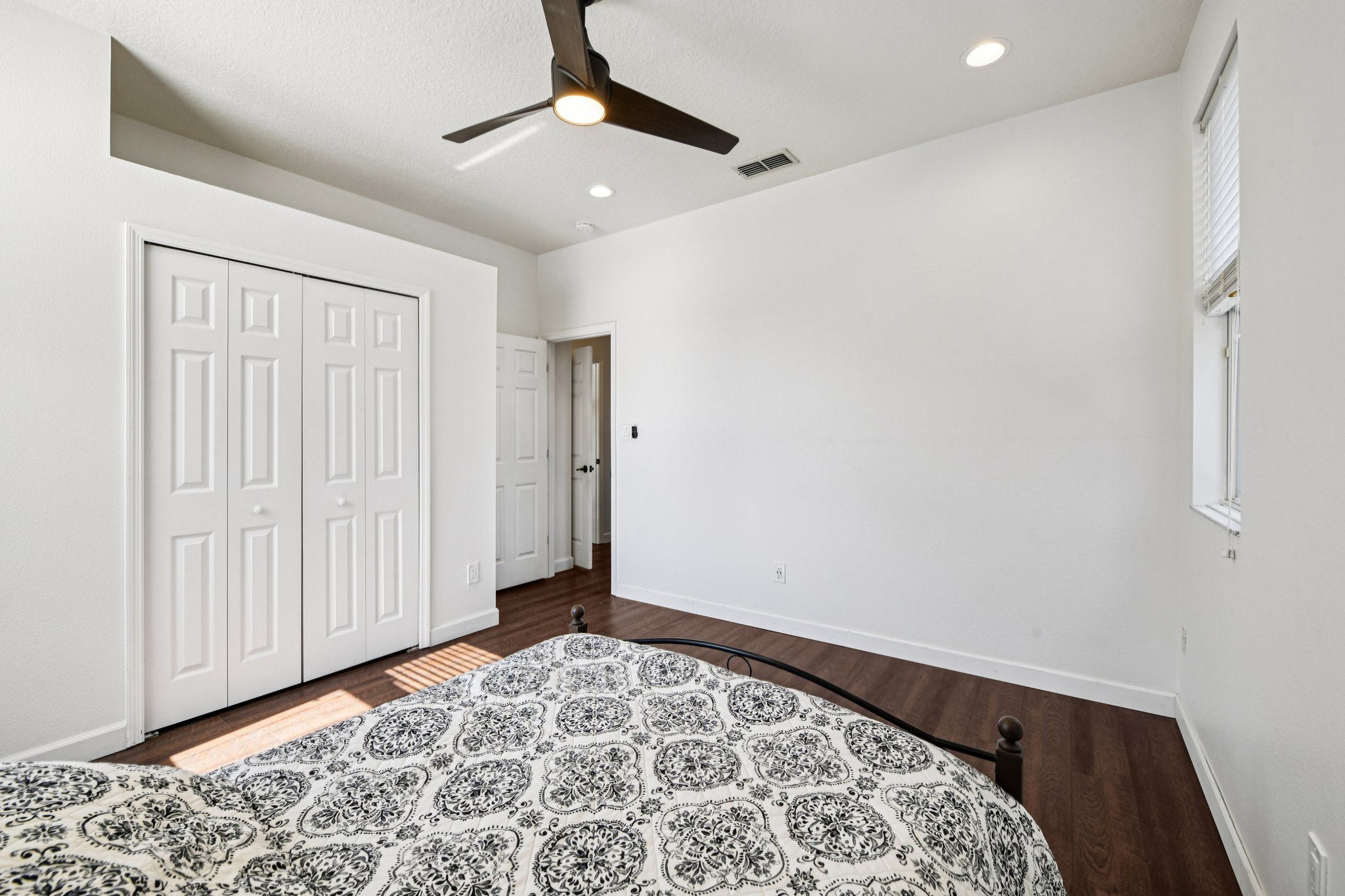 Lake Crowell Cir-S1911-044.jpg