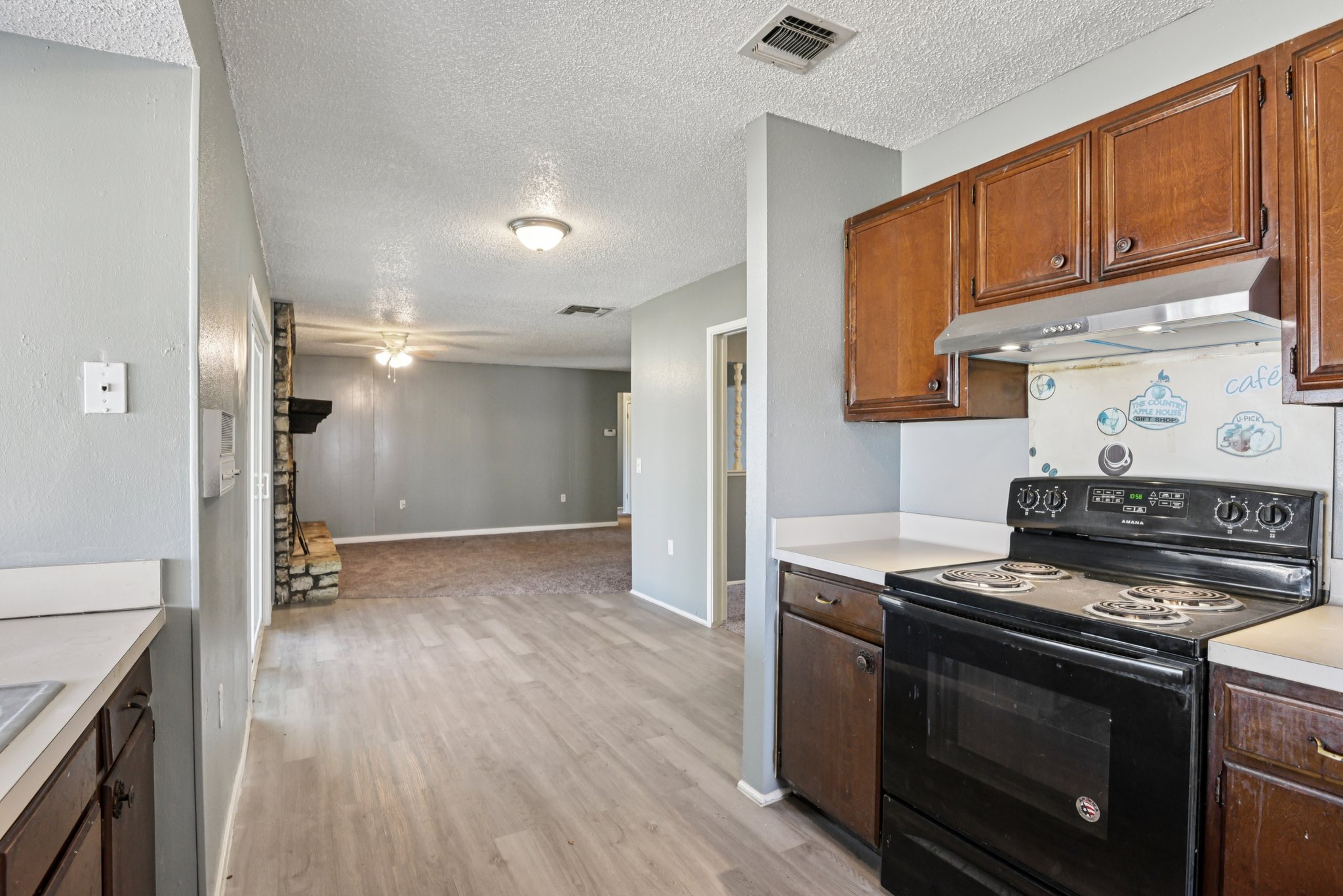 Phoenix Ave-S1912-023.jpg