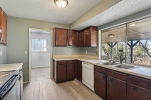 Phoenix Ave-S1912-024.jpg