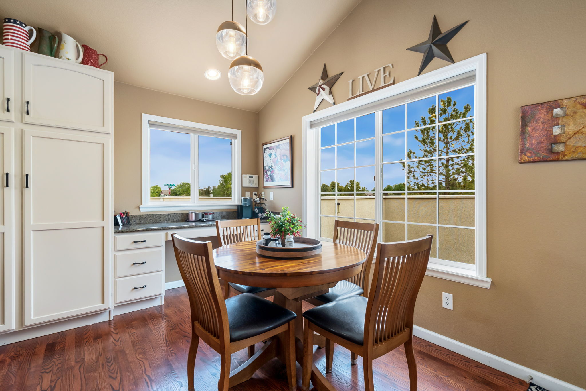 Breakfast Nook