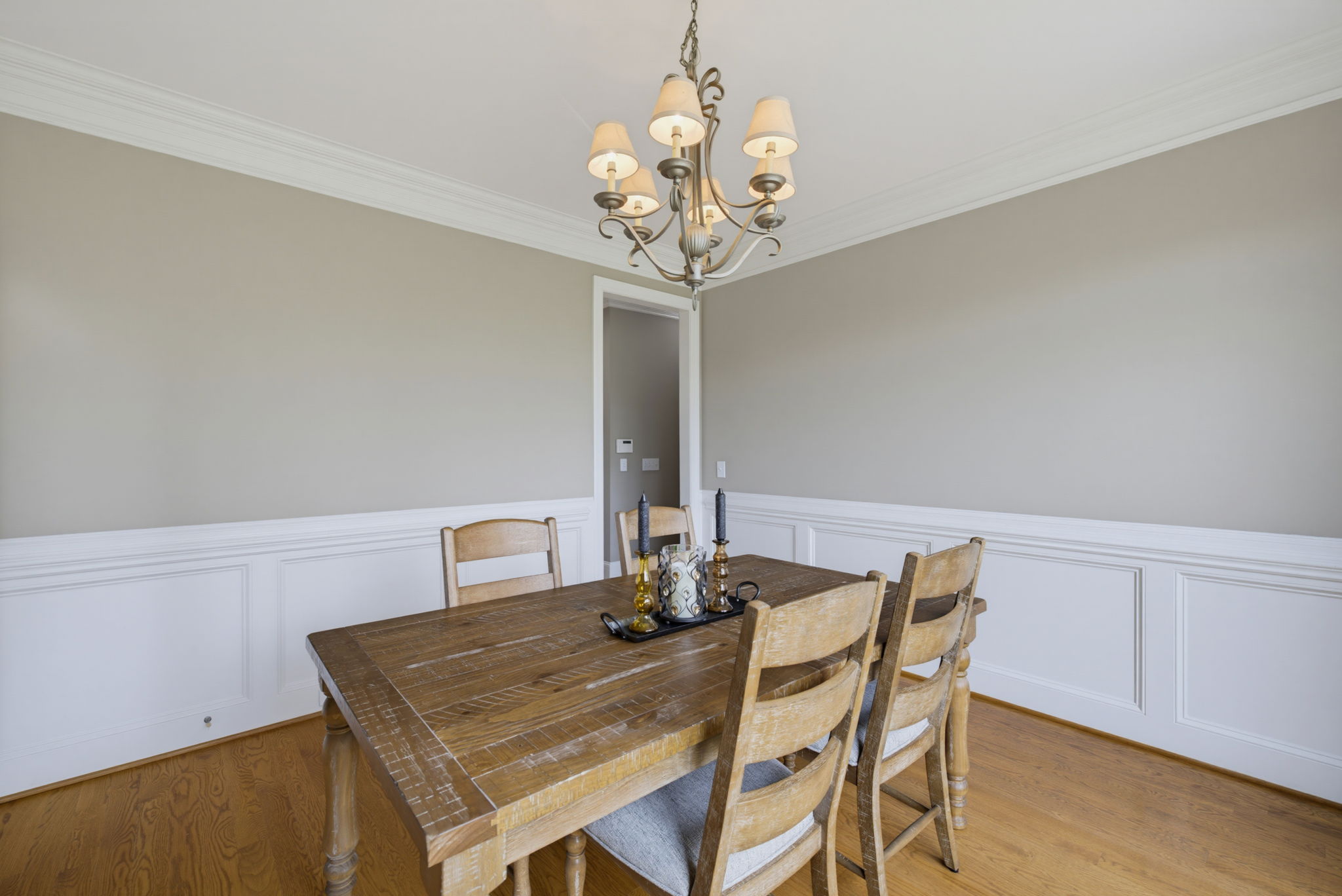 8205 Brotherstwo Rd-18