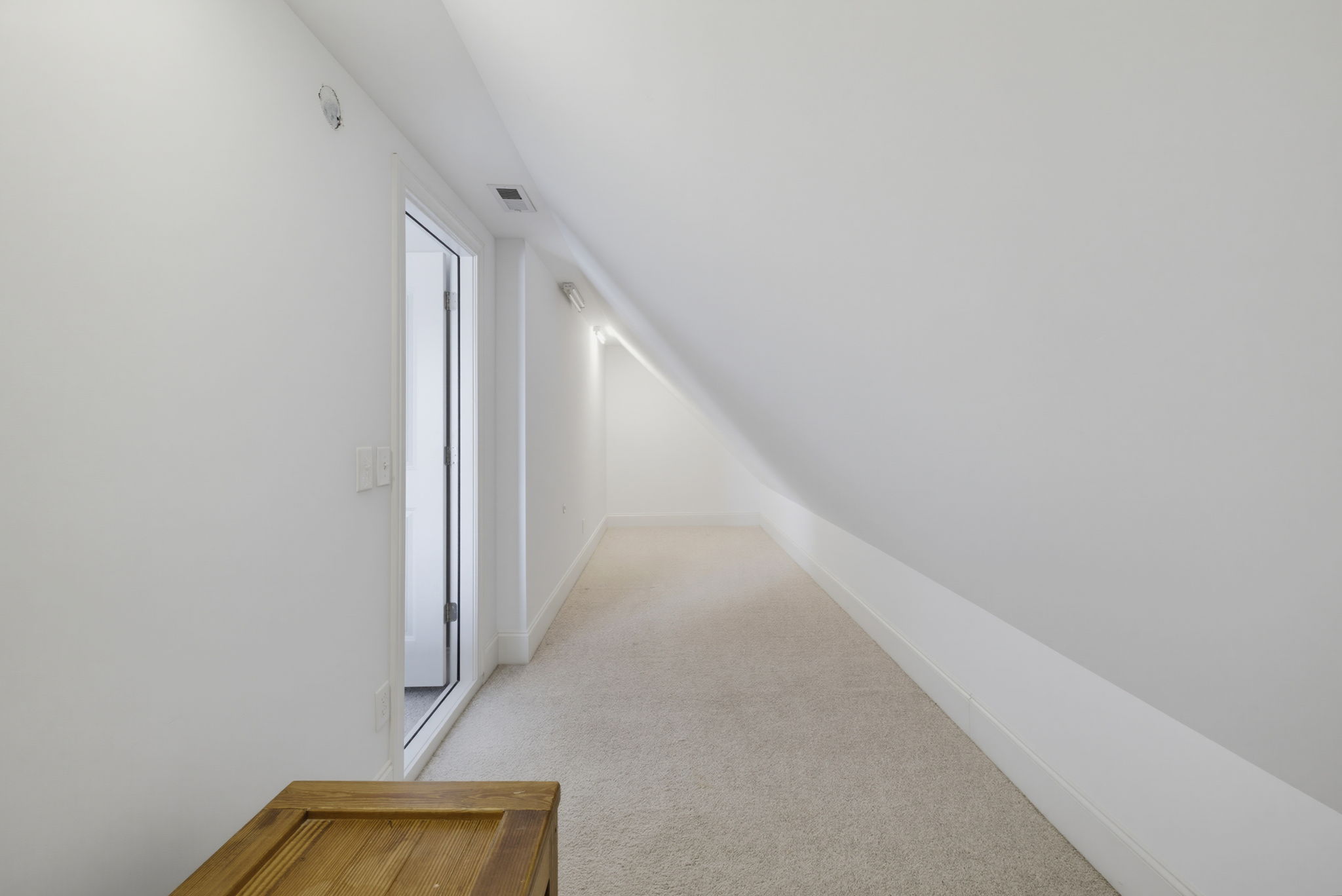 8205 Brotherstwo Rd-30