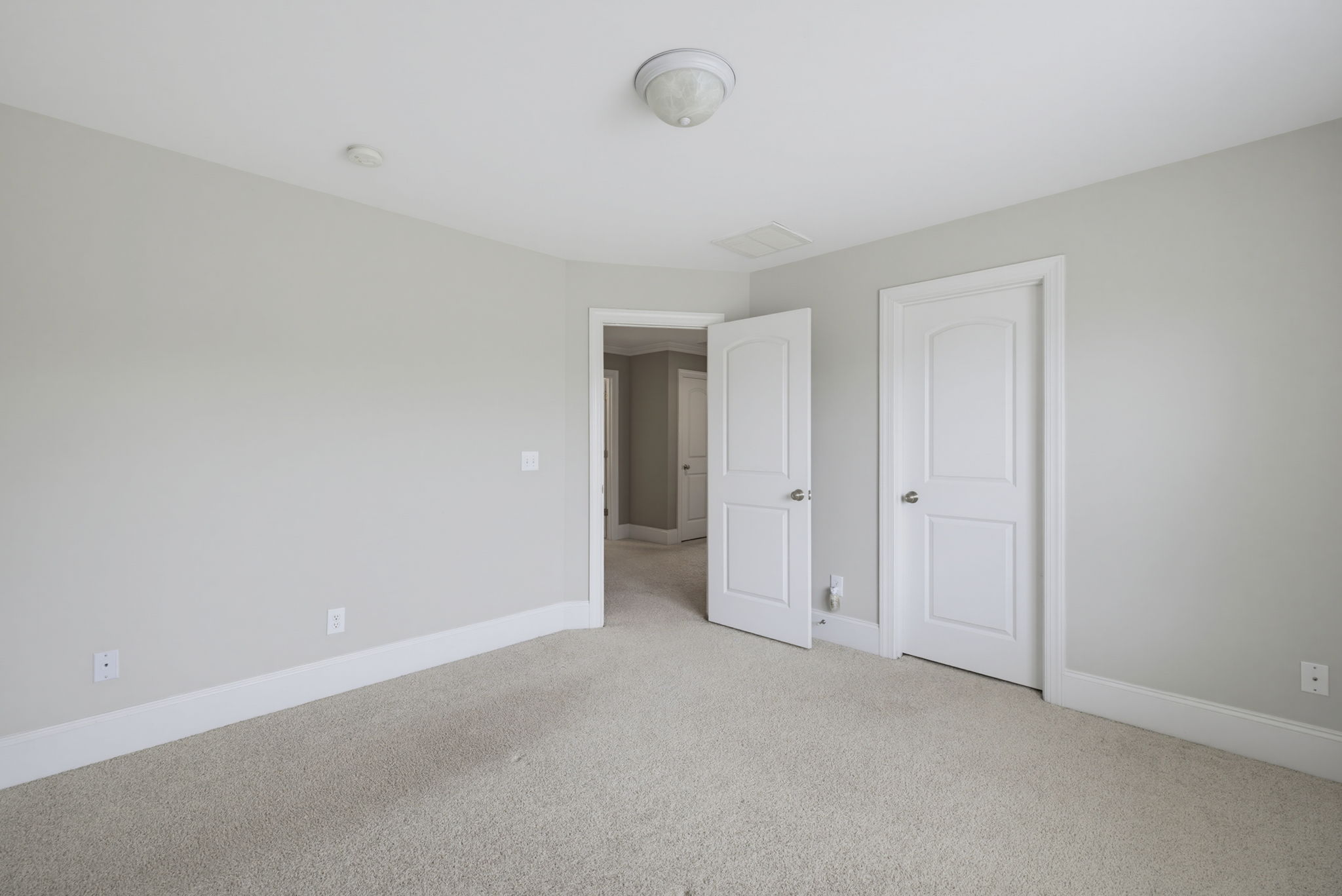 8205 Brotherstwo Rd-36