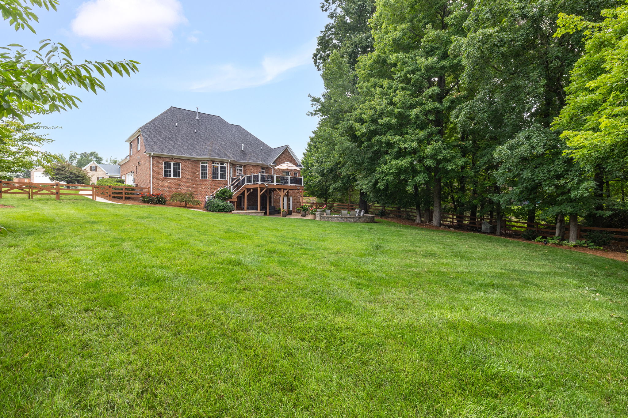 8205 Brotherstwo Rd-49