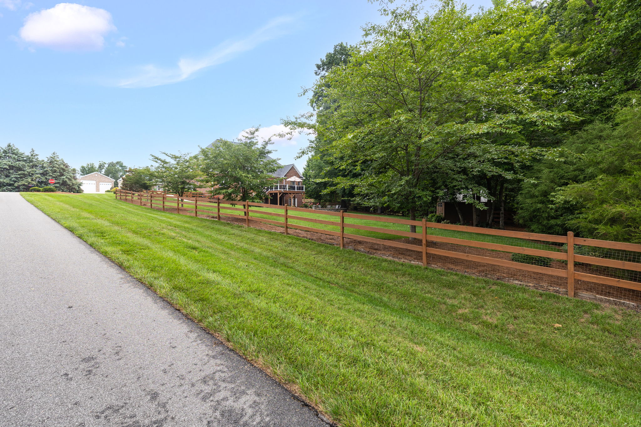 8205 Brotherstwo Rd-56