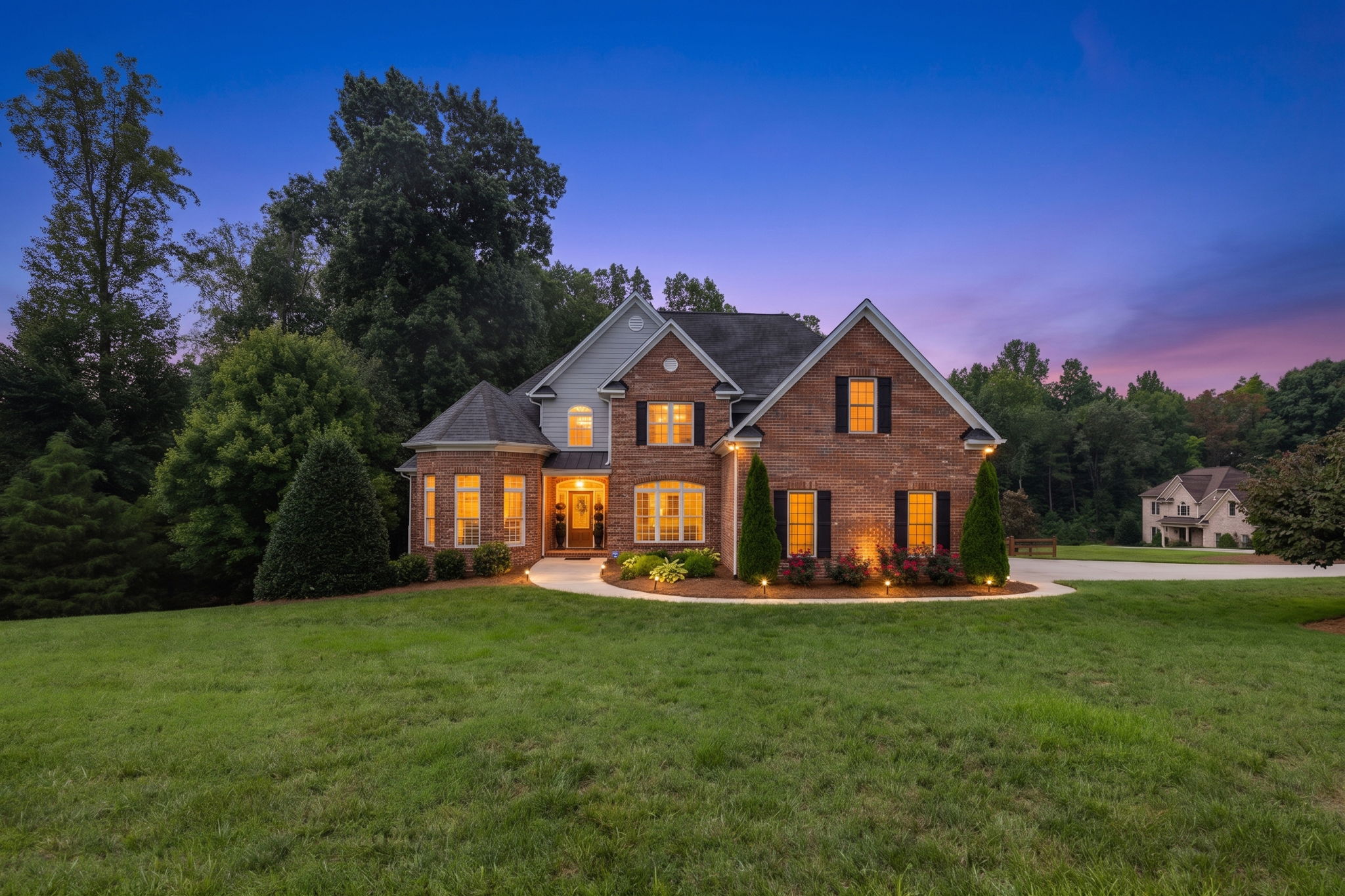 8205 Brotherstwo Rd-2