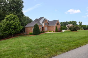 8205 Brotherstwo Rd-3
