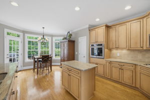 8205 Brotherstwo Rd-13