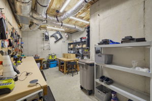 8205 Brotherstwo Rd-43