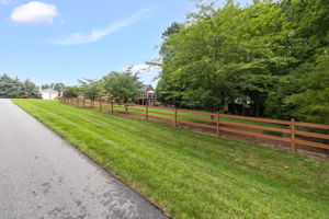 8205 Brotherstwo Rd-56