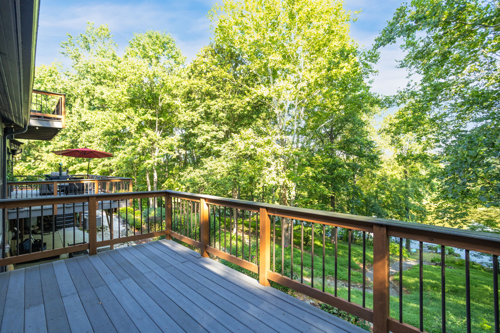 8205 Crow's Nest Ln-18