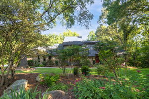 8205 Crow's Nest Ln-2