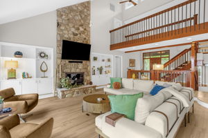 8205 Crow's Nest Ln-9