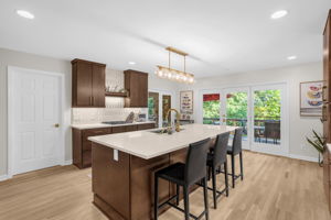 8205 Crow's Nest Ln-12