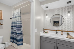 8205 Crow's Nest Ln-36