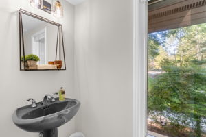 8205 Crow's Nest Ln-39
