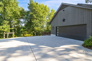 8205 Crow's Nest Ln-50