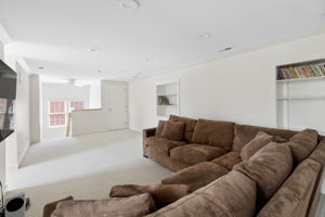  Photo 37