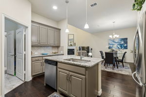 8209Main_013