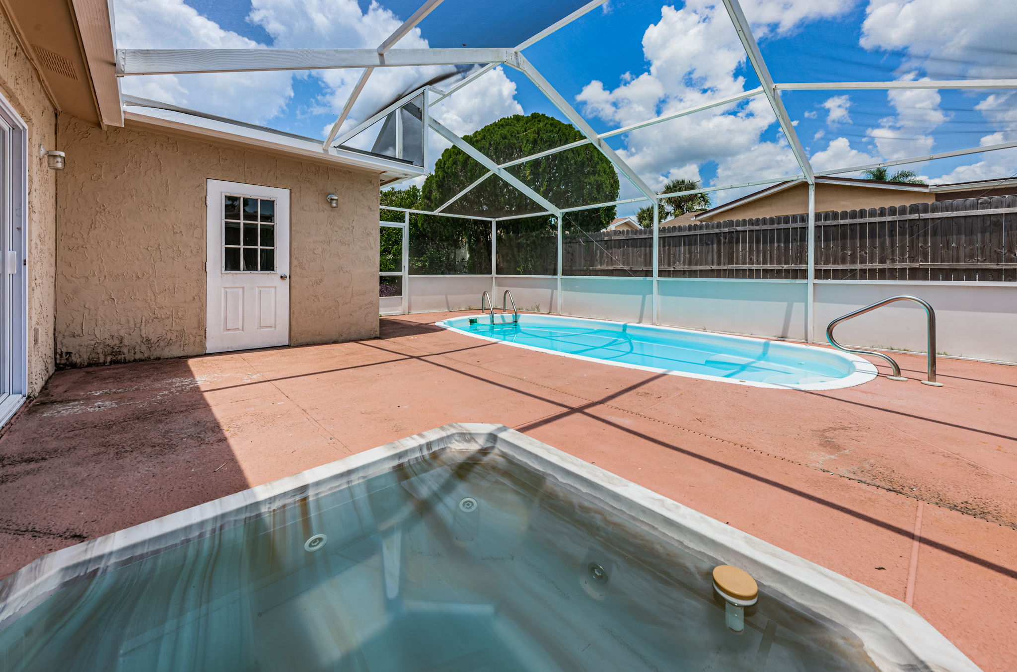 Patio and Hot Tub2