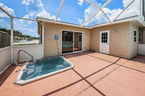 Patio and Hot Tub1