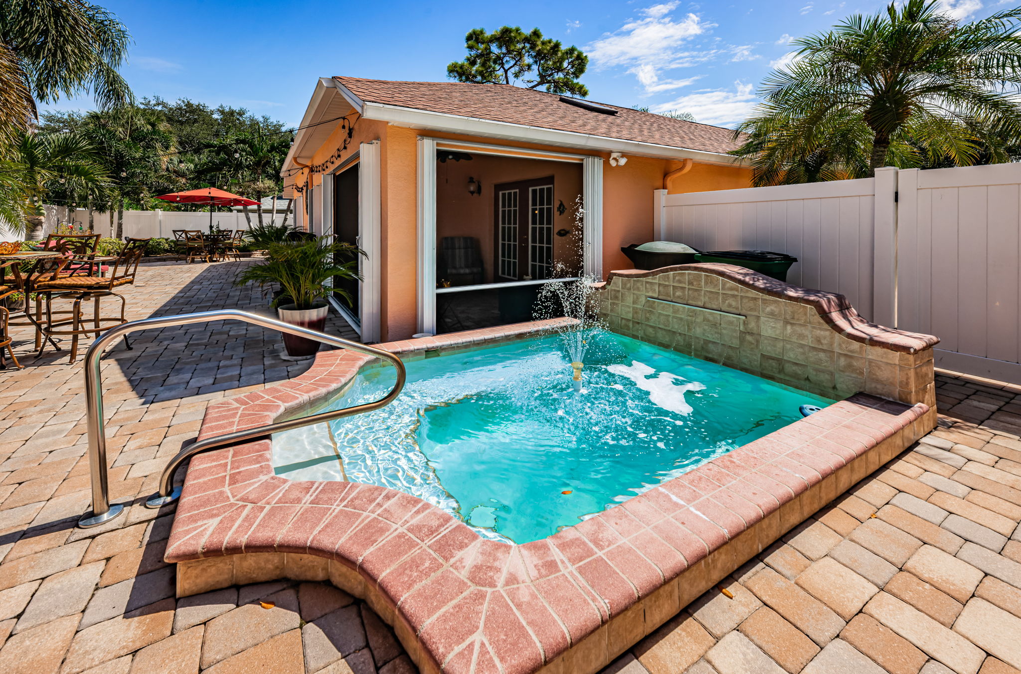 Patio and Hot Tub2