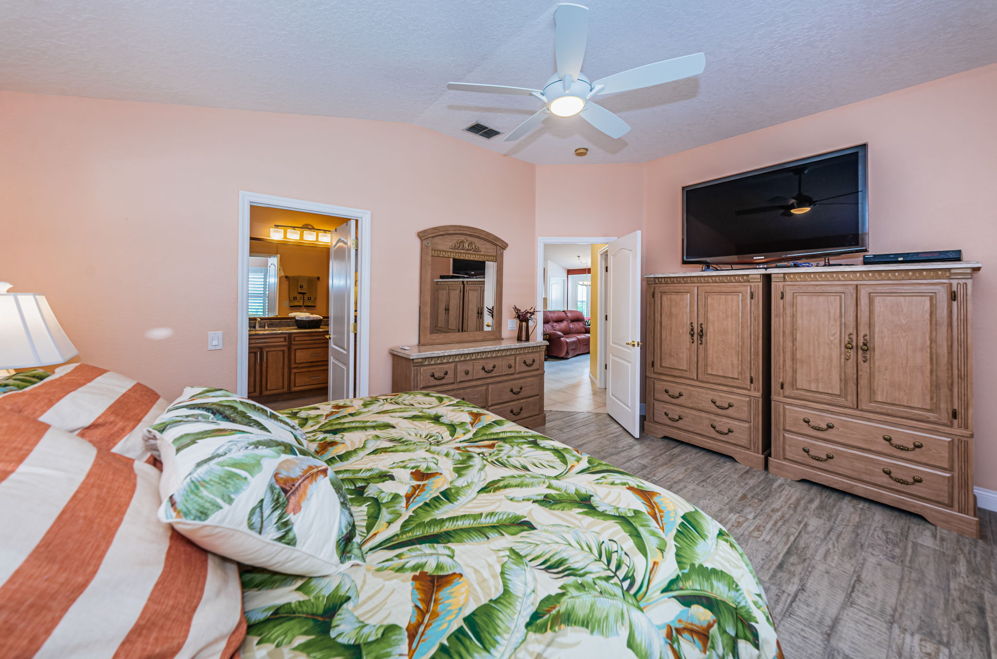 Master Bedroom1c