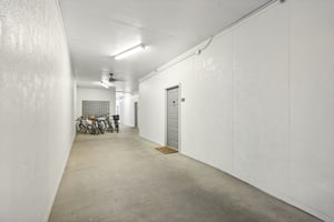 Ralph McGill Blvd NE 2113-005.jpg