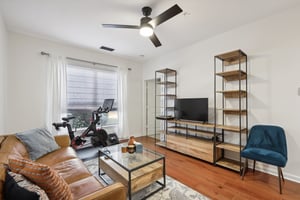 Ralph McGill Blvd NE 2113-007.jpg