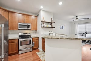 Ralph McGill Blvd NE 2113-011.jpg