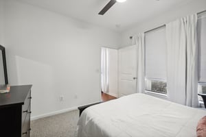 Ralph McGill Blvd NE 2113-019.jpg