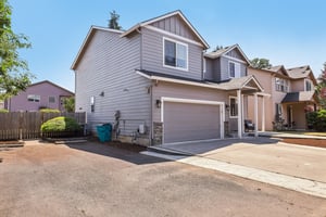 SE 11th St-S1607-005.jpg