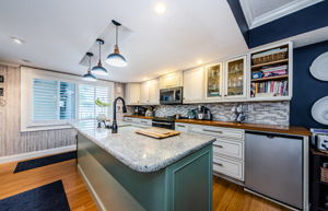 Kitchen 1