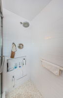 Master Bathroom 1b