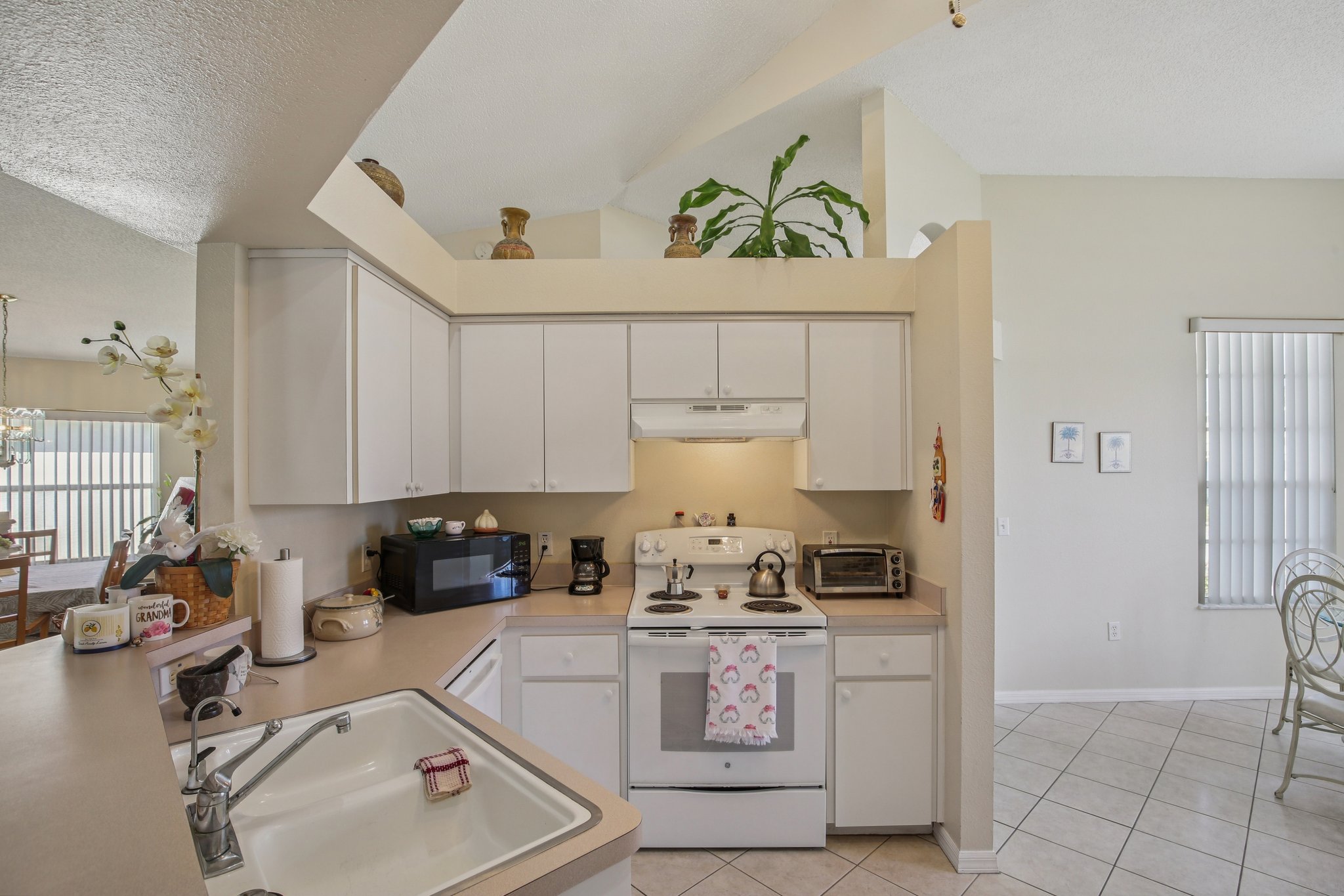 National Dr-S2303-012.jpg