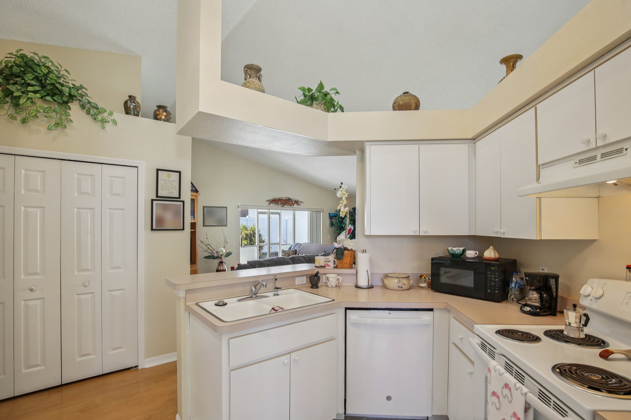 National Dr-S2303-014.jpg